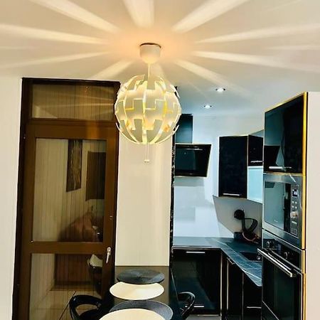 Appartement Moderne Vieille Ville Parking Gratuit 阿讷西 外观 照片